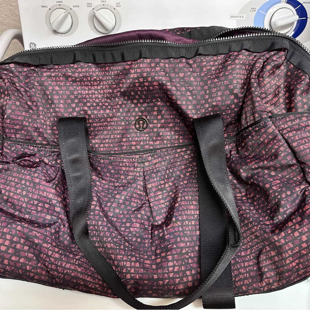 Lululemon Duffle Bag/ Gym Bag
